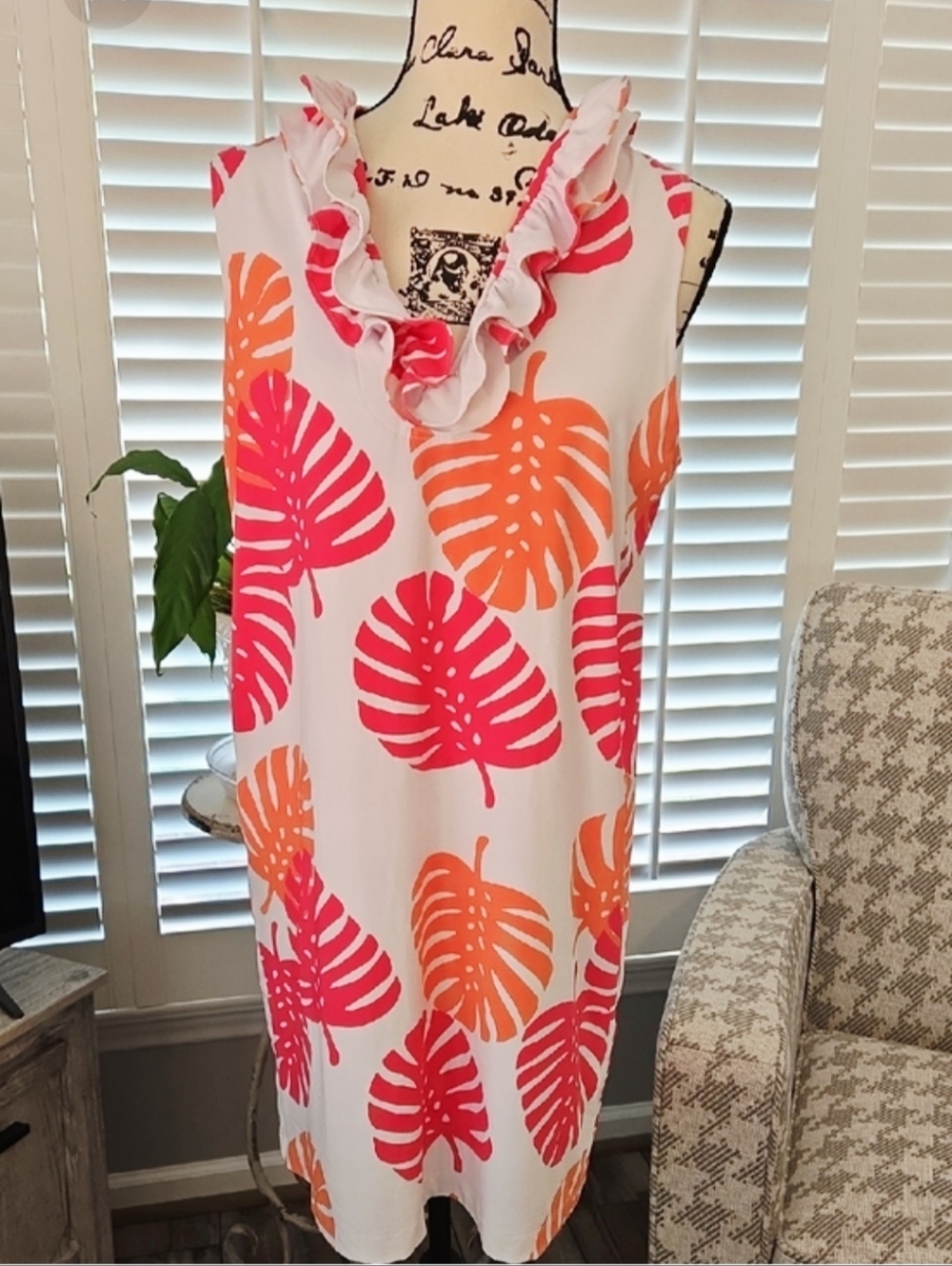 Sailor Sailor Sleeveless Ruffle V-Neck Tropical Leaf Shift Dress